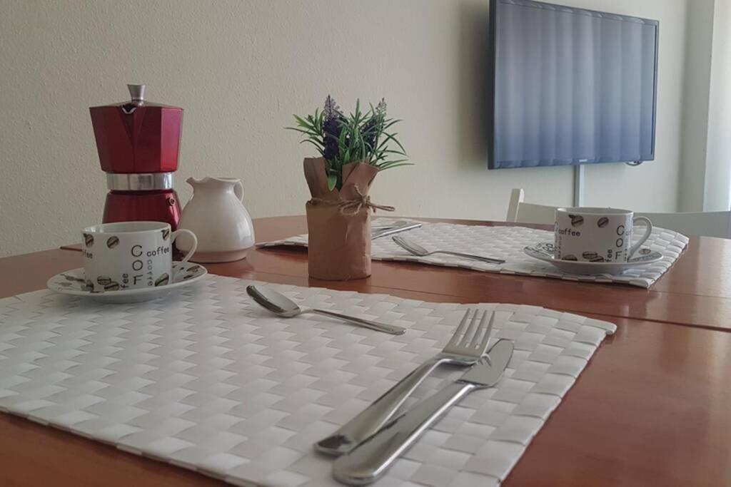 Bonito Apartamento Triana-Los Remedios Siviglia Esterno foto
